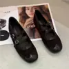 Zapatos Mary Jane de estilo retro 2026 con doble hebilla, puntera redonda de patchwork, suela suave, cómodos y de corte bajo