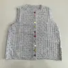 Colete Tricô Colorido Vazado Retro Francês Feminino Outono Nova Chegada Roupa Externa Camiseta Regata para Camadas Design Moderno Top com Capa nos Ombros