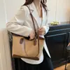 Bolso de Hombro Grande de Verano 2026 para Mujer, Bolso de Mano Elegante, Bolso Tote de Hombro y Axila Moderno y Sencillo