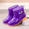 Zapatos de agua cortos para mujer, botas de lluvia para adultos, botas de agua forradas de felpa de invierno, botas de lluvia antideslizantes, zapatos de goma cálidos para trabajadores de oficina, zapatos sin cordones para uso en cocina