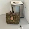 Bolsa grande com estampa de estrelas para mulheres, novo estilo 2026, bolsa de ombro versátil, bolsa para o dia a dia, bolsa de ombro, bolsa tote reversível