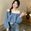 Top azul de manga larga ajustado con lunares, hombros descubiertos, estilo americano dulce y sexy
