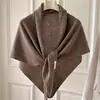 2025 Nuevo Otoño e Invierno Triángulo Rayado de Mezcla de Lana Chal Grande para Mujer Bufanda Exterior de Punto Gruesa y Cálida y Hombro