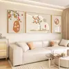 Pintura Decorativa para Sala de Estar de Luxo Leve Estilo Creme Parede de Fundo para Sofá Triptych Combinação de Pintura de Parede Arte de Parede de Alto Padrão Novo Chinês