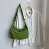 Bolso de Nylon Tipo Dumpling para Mujer Estilo Coreano Modelo Nuevo 2026 Bolso Cruzado Casual Simple Versátil de Gran Capacidad
