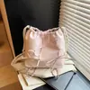 Bolsos Pequeños Populares para Mujer 2026 Nuevo Verano Moda Casual Bolso de Hombro Cruzado Bolso Sencillo de Cubo Doble Hombro