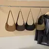 Bolso pequeño tejido de alta gama para mujer, nuevo bolso cruzado versátil 2026, casual, simple, moderno y elegante, tipo bolsa de dumpling