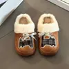Chinelos de Pelúcia Desenho Animado Fofo e Feminino para Mulheres 2026, Sola Grossa, Quente, Antiderrapante, Moderno e Casual