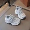 Zapatos Casuales de Malla Transpirable para Niñas 2026 Primavera/Verano Nuevos Zapatos Deportivos para Correr de Suela Suave para Niños Mayores