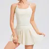 Camisola Falsa de Dos Piezas Falda Plisada con Abertura Traje Casual Versátil para Mujer Estilo Nuevo Primavera y Verano con Almohadilla en el Pecho Falda de Tenis