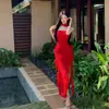 Impresionante Vestido Rojo de Estilo Francés con Tirante Irregular para Mujer, Diseño de Verano con un Toque de Elegancia, Adecuado para Vacaciones en la Costa y la Playa