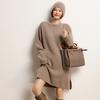 Vestido de Punto Grueso de Cachemira 2026 Otoño e Invierno Nuevo para Mujer, Holgado, Cuello Redondo, Estilo Perezoso, con Abertura, de Longitud Media