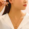 Moda Europea y Americana Lujo Ligero Minimalista Acero Inoxidable Colgante de Gota de Agua Collar para Mujeres, Diseño de Nicho, Exquisita y de Alta Gama Cadena para Clavícula
