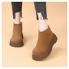 Botas Martin de suela gruesa que aumentan la altura para mujer, nuevo estilo de invierno 2026, forradas de felpa para mayor calidez, botines de estilo británico, adecuadas para mujeres bajitas, con suelas suaves y antideslizantes