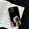 Capa de celular feminina com brincos de pérolas para iPhone 15