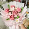 Ramo de tallos de chenilla rosas tejido a mano paquete de material DIY para mejor amiga novia lirio regalo del Día de San Valentín