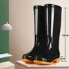 Queda Brusca de PreçoBotas de chuva de cano alto para mulheres, sapatos impermeáveis, sapatos de borracha, botas d'água para mulheres adultas, sapatos d'água espessados para cozinha para mulheres