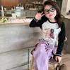 Camiseta Manga Longa Feminina, Estilo Curto, Slim Fit, Camiseta Básica Raglan com Desenho Infantil, Top de Algodão, Novo Estilo Outono 2026