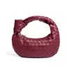 Bolsa de Ombro Feminina de Luxo Leve Francesa Tecida à Mão Bolsa de Mão Nova Bolsa Simples de Nó Estilo Dumpling Bolsa com Alça de Couro Macio