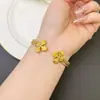 Pulsera Antigua de Oro Arena Estilo Chino con Sentido de Diseño, Incrustada con Diamantes, Palabras Auspiciosas Tridimensionales, Pulsera de Vajra, Joyería Étnica para Mujer
