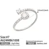 Anillo de Nariz Tipo Nariz de Cerdo de Cuatro Hojas con Circonita Cúbica Engastada en Bisel Cuadrado Acero Inoxidable Chapado en Oro de 18 Quilates Joyería de Lujo Ligero Europea y Americana de Alta Gama para Mujeres
