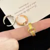 Anillo de cierre de lingote bañado en oro cepillado, hecho a mano, de nicho vintage, simple y versátil, anillo de lujo ligero para mujer