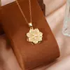 Colar Rotativo com Pingente Inlaid de Zircônia Transfronteiriço Cor de Cobre Gota de Óleo Novo para Mulheres Flor Amor com Temperamento de Alto Padrão