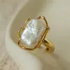 Conjunto de Joias Colar, Brincos, Anel de Pérola Barroca Irregular Versátil, Design de Nicho, Estilo Retro Francês
