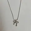 Chegada Nova Versátil Fashionável Elegante Colar de Laço Pingente de Alto Padrão Design de Nicho de Luxo Leve Corrente Simples para Clavícula