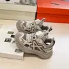 Sandalias de suela de goma para niños, nuevo estilo de verano para niños medianos y mayores, deportivas, punta cerrada, malla hueca, suela suave, sandalias transpirables para niñas, para la playa