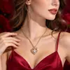1 collar colgante de moda europeo y americano con forma de corazón, adornos de cristal con diamantes de imitación transparentes, adecuado para el Día de la Mujer