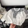 2026 Nuevo Chal Rayado Manga Larga Otoño Unisex Infantil Más Vendido Dibujos Animados Elegante Versátil Holgado Versátil Top