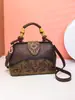 Bolsa Tote Estilo Europeu e Americano Couro Esculpido Estampado Bolsa de Ombro Feminina Texturizada Casual Estilo Nacional para o Trabalho Bolsa de Grande Capacidade para Mulheres