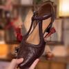 Lujo Ligero Nicho Retro Primavera Nuevos Zapatos de Mujer Sandalias para Uso Exterior Comercio Exterior Transfronterizo Zapatos de Punta