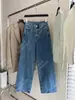 DestacadoYuran 26 Nueva Colección de Principios de Otoño: Jeans Rectos de Pierna Ancha de Cintura Alta Adelgazantes con un Ajuste Ligeramente Relajado y Diseño Simple