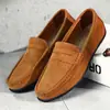 Chegada nova transfronteiriça sapatos masculinos slip-on casuais bico fino 40-48 tamanho grande sapatos baixos estilo comércio exterior sapatos masculinos vermelho