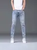 Jeans para Hombre de Color Claro, Estilo Delgado de Verano, Nuevo Modelo 2026, Pantalones Casuales para Hombre Rasgados de Moda, Corte Recto Ajustado