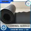 Geomembrana preta de HDPE, usada como membrana impermeabilizante para tanques de peixes, tanques de aquicultura, lagos artificiais, aterros sanitários, lagos de lótus e tanques de biogás