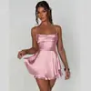 Vestido Novo Quadrado com Amarração Transfronteiriço 2024, Estilo Europeu e Americano com Alças Finas Costas Nuas Irregular Curto, Elegante para o Trabalho