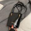 Bolso de cubo portátil rómbico de diseño nicho nuevo de este año, temperamento versátil, simple, de color sólido, para ir al trabajo, cruzado, para mujer