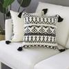 Funda de almohada tufted con borlas estilo nórdico, pantalla impresa en blanco y negro, sin relleno, para oficina, sala de estar, cojín de asiento