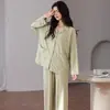 Conjunto de pijama e roupa de casa feminina de duas peças, com mangas compridas e calças compridas, em algodão puro, dupla face, costela 40 fios, 200 gramas, em estoque, pode ser usado fora de casa