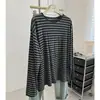 Camiseta larga de manga larga a rayas negras y grises, holgada y casual estilo coreano, top pullover básico de cuello redondo para principios de otoño 2026