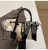 Bolso Elegante de Alta Calidad Transfronterizo para Mujer 2026 Nuevo Bolso Cruzado Versátil y Elegante Bolso Cubo de Mano a la Moda