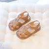 Novas Sandálias de Verão 2025 para Meninas de Idade Média e Grande, Sapatos Casuais Vazados Respiráveis de Princesa para Crianças, Sapatos Estilo Romano Retrô