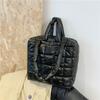 Jaqueta acolchoada de algodão Bolsa feminina Grande capacidade 2024 Nova chegada Bolsa de ombro casual para trabalho e viagem Bolsa tote para outono e inverno