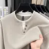 Suéter de punto de manga larga para hombre, diseño de dos piezas falsas, moda transfronteriza, nuevo y versátil para Otoño/Invierno 2026, suéter de punto base engrosado