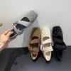 Sapatos femininos elegantes estilo retrô coreano com bolinhas, que aumentam a altura, bico quadrado, outono 2026, sapatos Mary Jane para combinar com saias