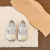 Zapatos de Malla Transpirable de Estilo Coreano para Niños con Dedos Separados para Niños y Niñas, Sandalias de Playa Cerradas de Malla Hueca Individual para Bebés en Verano