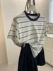 Camiseta de manga corta a rayas frescas estilo americano para mujer, talla grande, nuevo modelo de verano 2026, holgada, adelgazante, top versátil